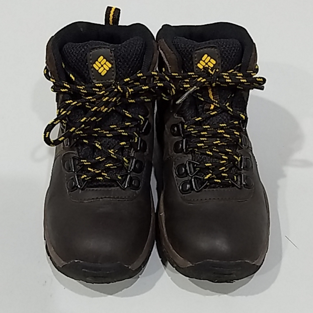 Columbia Waterproof Boy Boots Size 1 USA